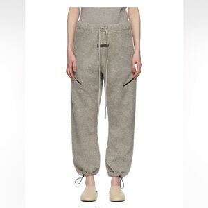 NWOT FEAR OF GOD ESSENTIALS Gray Polyester Lounge Sherpa Pants, size XXS